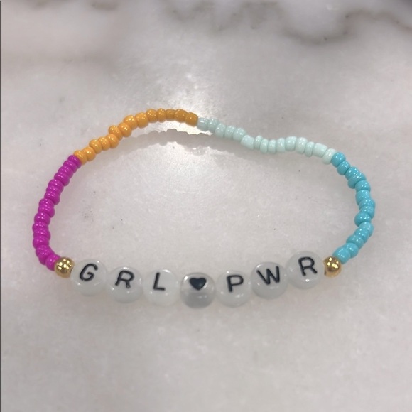 GRL🖤PWR Beaded Letter Glow in the Dark Stretch Bracelet - Picture 4 of 5